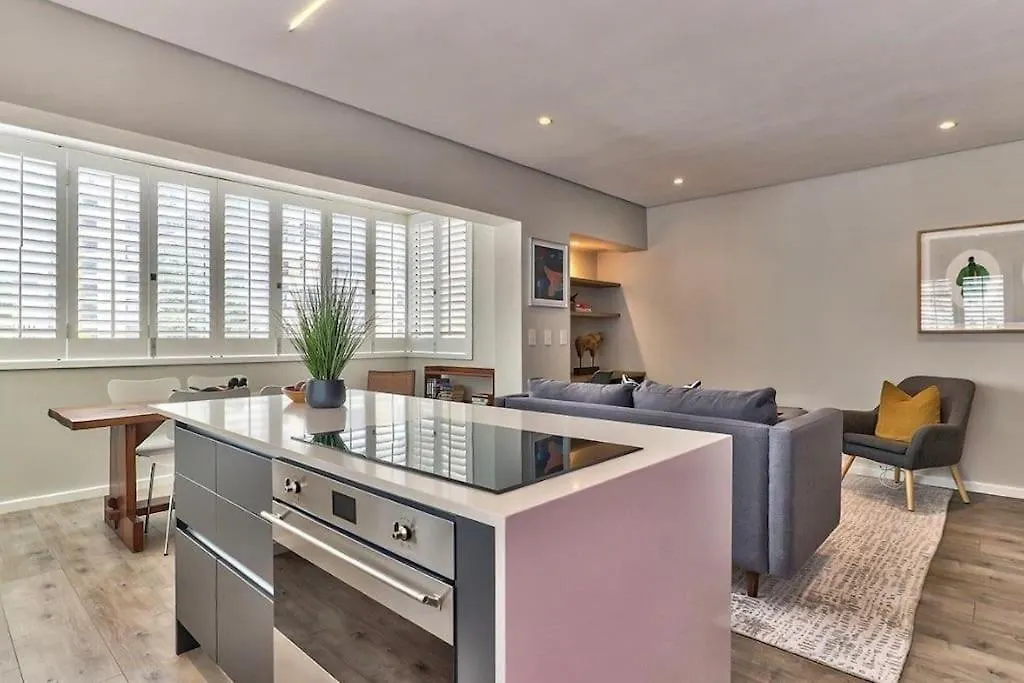Beachfront Gem With Generator Le Cap Appartement