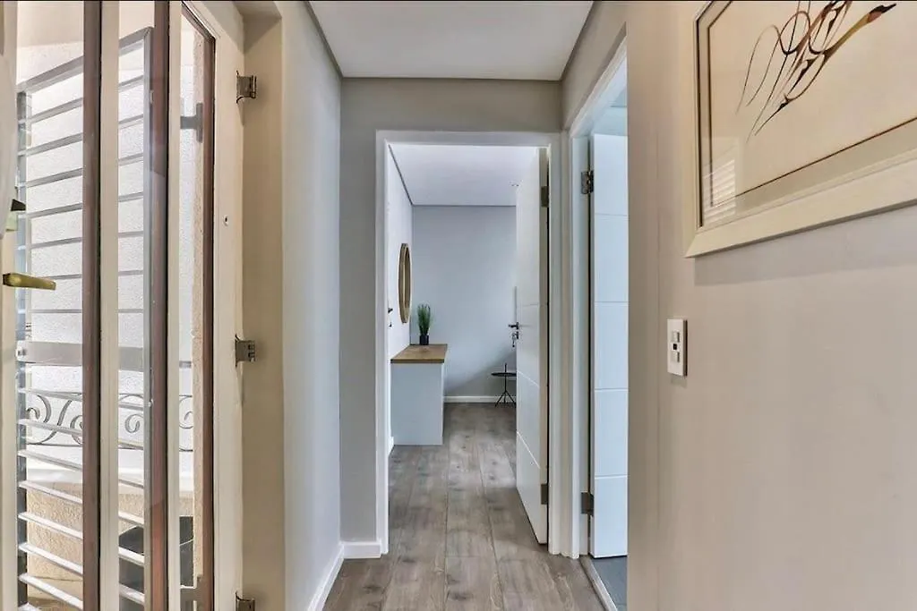 Appartement Beachfront Gem With Generator Le Cap