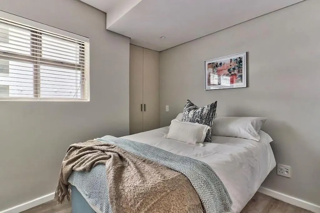 Beachfront Gem With Generator Le Cap